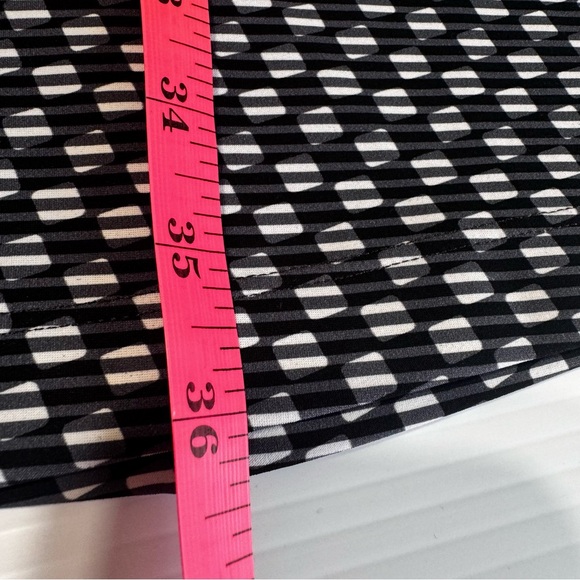 Lululemon Til Dawn Black White Deep Dive Dress Size 8 - Picture 16 of 16